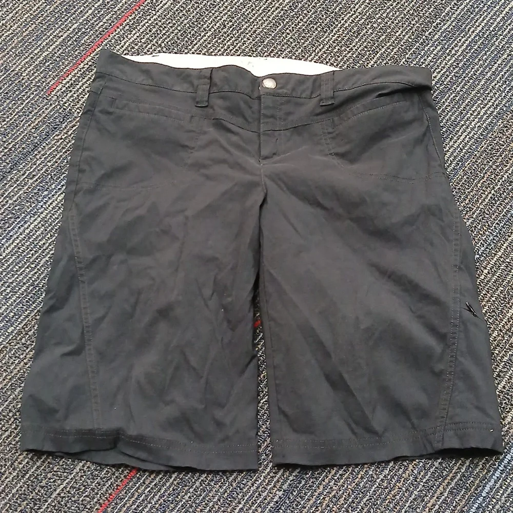 ATHLETA Dipper Hiking Bermuda Shorts Size 14 - Picture 2 of 6